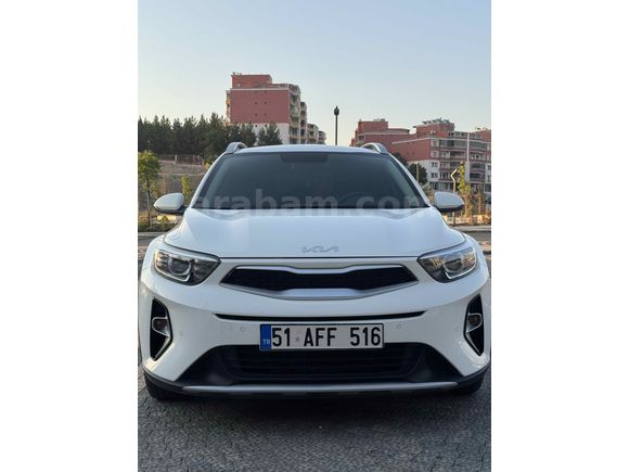 73 BİNDE OTOMATİK SIFIR KOKUSU ÜSTÜNDE KİA STONİC