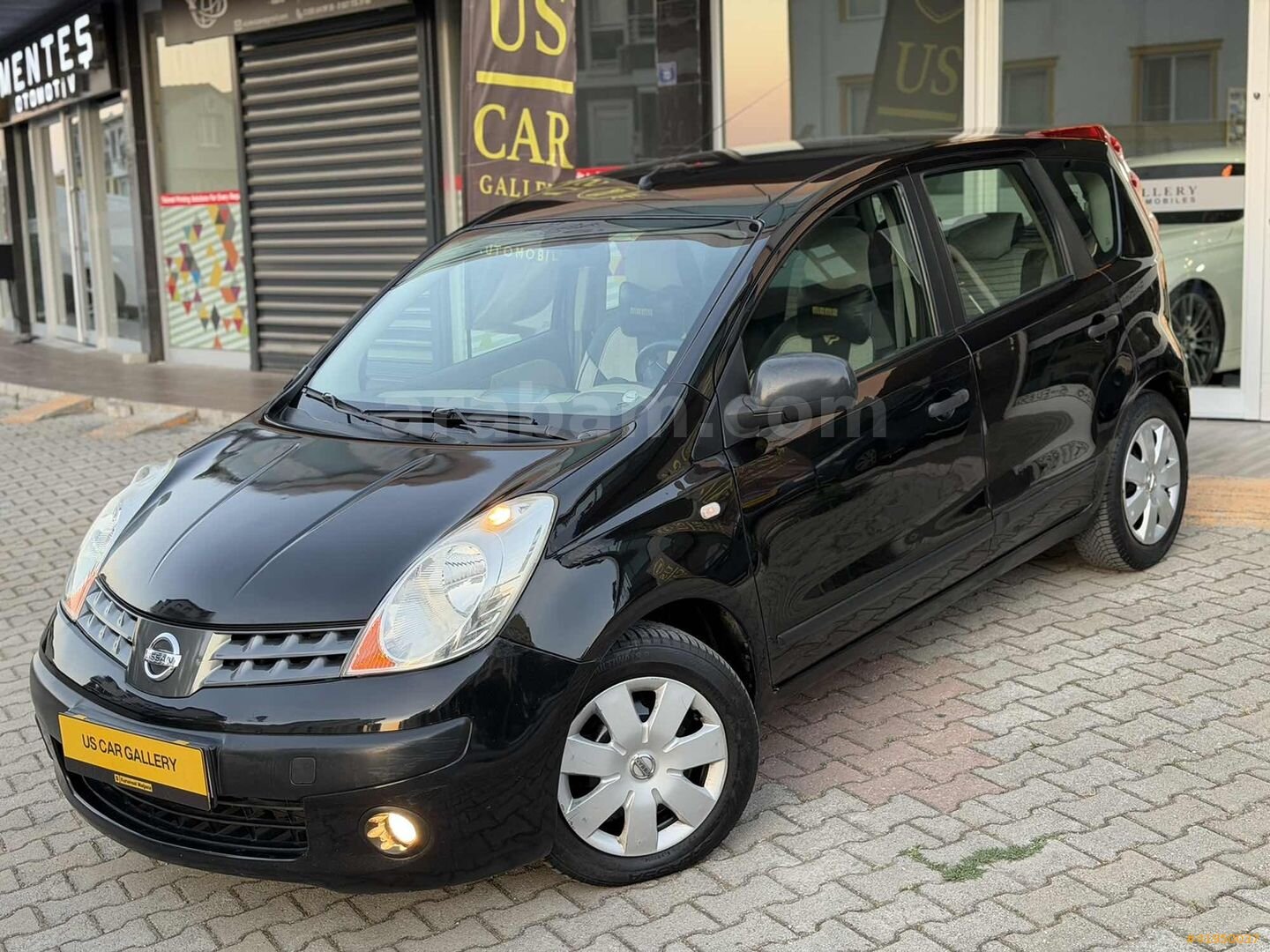 Galeriden Nissan Note 1.4 Visia 2008 Model Bursa 219.000 km Siyah 3