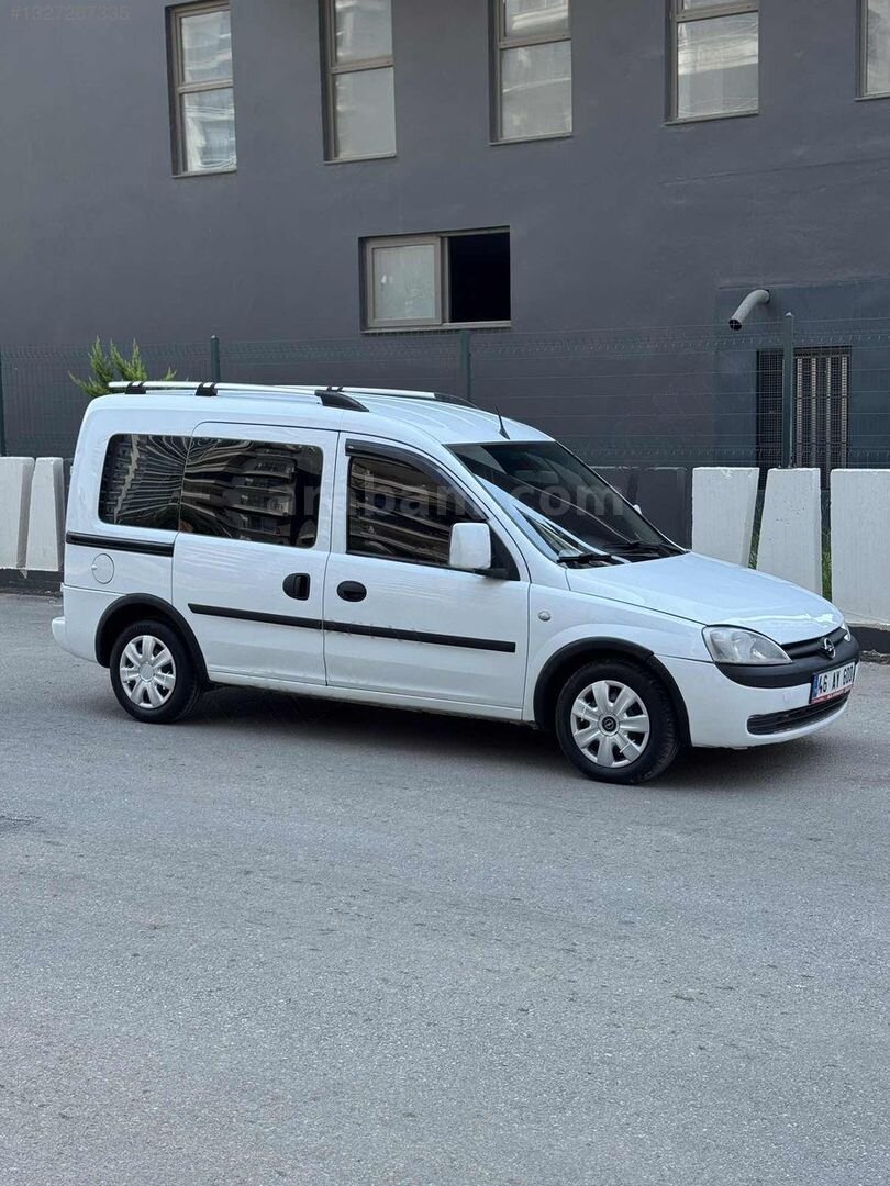 Galeriden Opel Combo 1.7 DTI Comfort 2003 Model Mersin 323.500 km Beyaz 3