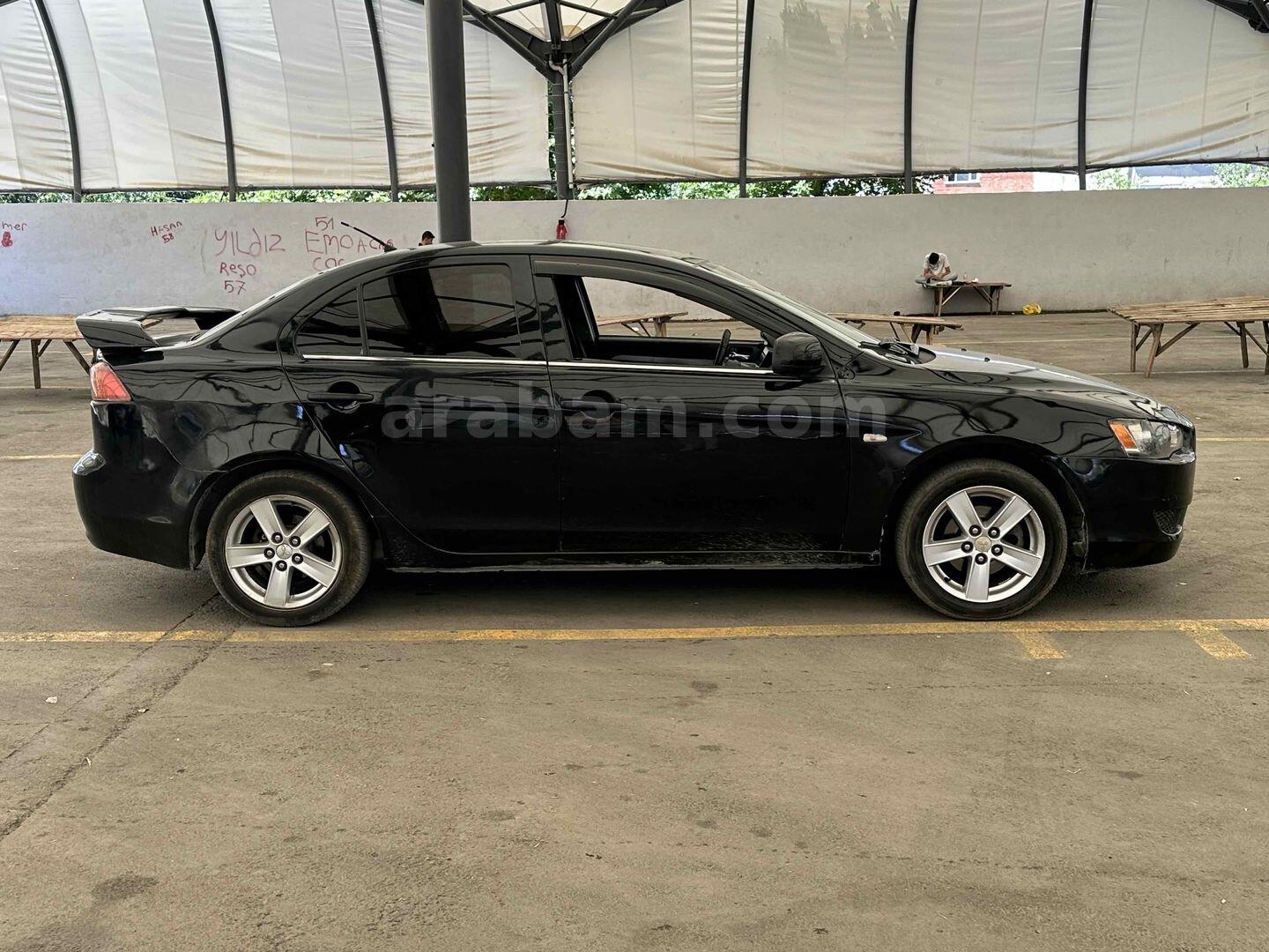 Sahibinden Mitsubishi Lancer 1.5 Invite 2009 Model İstanbul 235.000 km Siyah 4