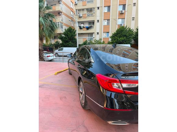 Sahibinden Honda Accord 1.5 VTEC Executive Plus 2021 Model 