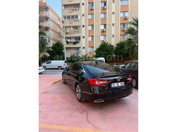 Sahibinden Honda Accord 1.5 VTEC Executive Plus 2021 Model 