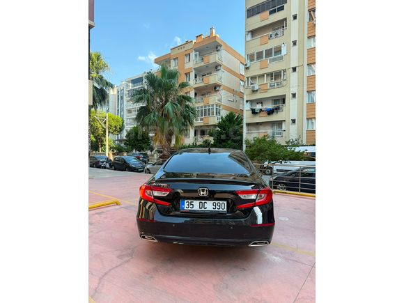 Sahibinden Honda Accord 1.5 VTEC Executive Plus 2021 Model 