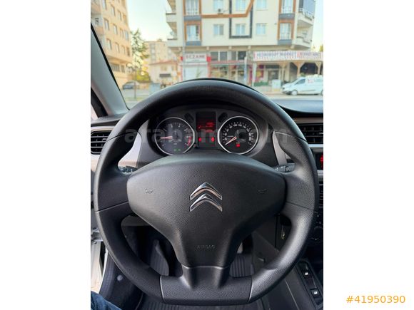 NOVA OTOMOTİV'DEN HATASIZ 6 İLERİ 1.5 C ELYESE