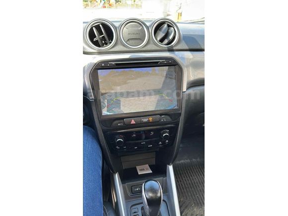 Sahibinden Suzuki Vitara 1.6 GLX 2017 Model  181.000 km Çift Renk