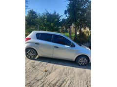 Sahibinden Hyundai i20 Troy 1.4 CRDi Start 2011 Model  270.000 km Altın
