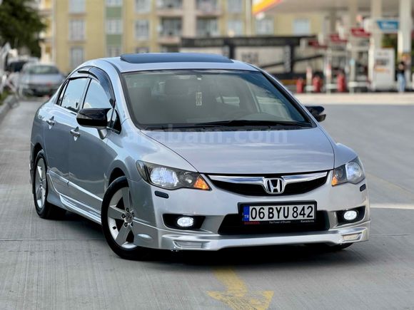 Sahibinden Honda Civic 1.6i VTEC Elegance 2010 Model 