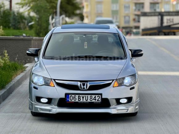 Sahibinden Honda Civic 1.6i VTEC Elegance 2010 Model 