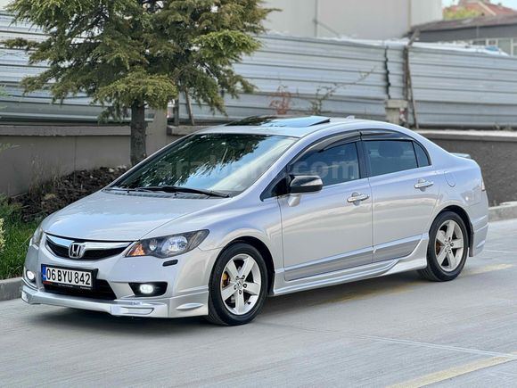 Sahibinden Honda Civic 1.6i VTEC Elegance 2010 Model 