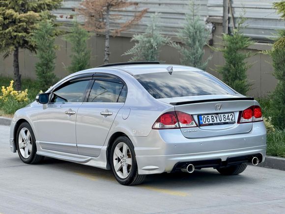 Sahibinden Honda Civic 1.6i VTEC Elegance 2010 Model 