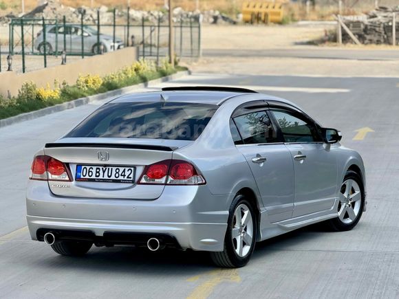 Sahibinden Honda Civic 1.6i VTEC Elegance 2010 Model 