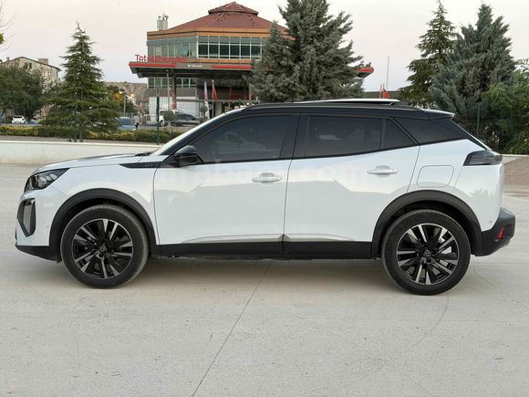Galeriden Peugeot 2008 1.2 PureTech GT 2023 Model Ankara
