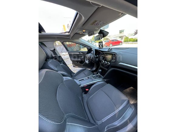 Sahibinden Renault Megane 1.3 TCe Icon 2024 Model