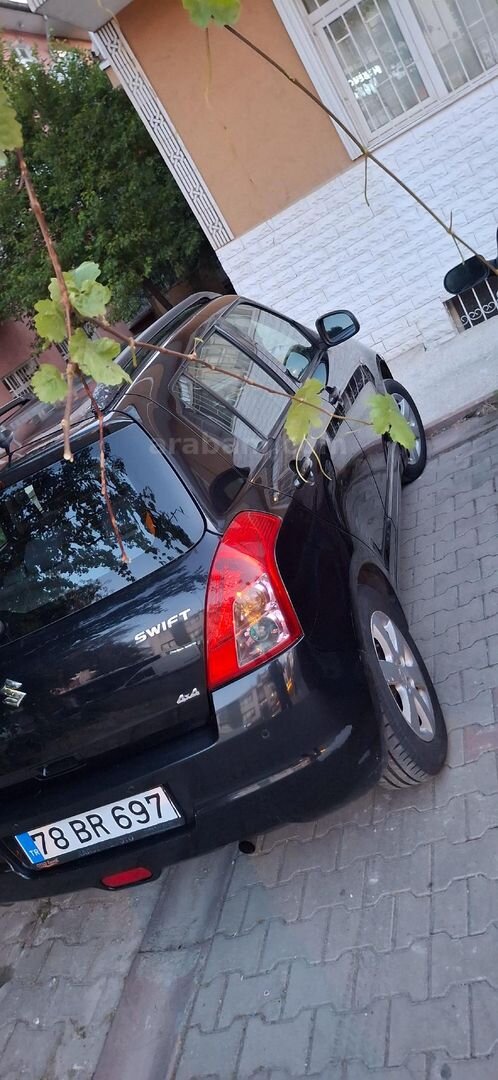 Sahibinden Suzuki Swift 1.3 MT 4X4 2009 Model Ankara 206.400 km Siyah 4