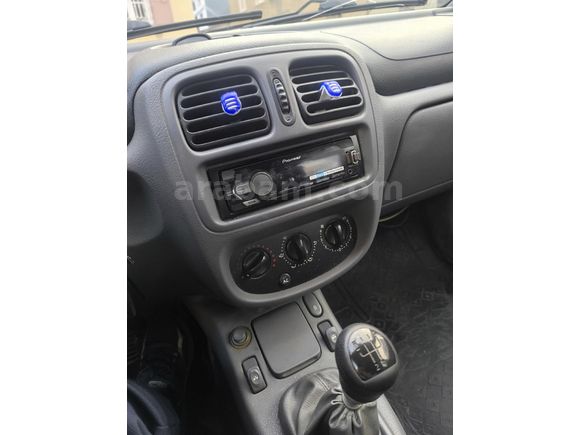 Clio 2 1.4 16. V 98 HP
