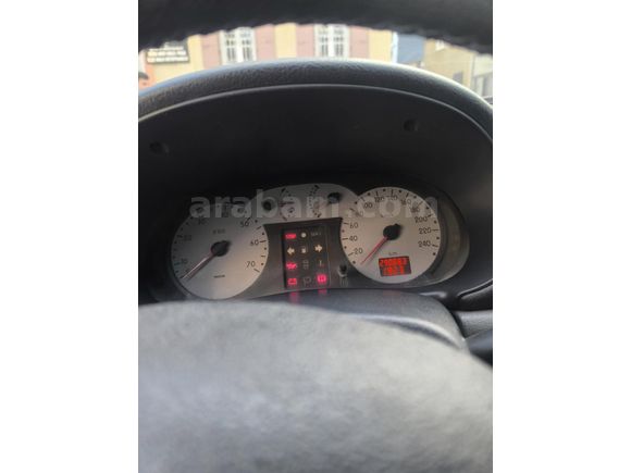 Clio 2 1.4 16. V 98 HP