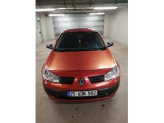 Sahibinden Renault Megane 1.4 Authentique 2004 Model  235.000 km Kırmızı