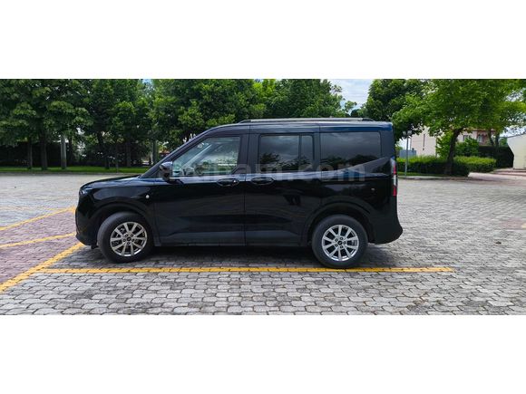 Sahibinden Ford Tourneo Courier 1.5 EcoBlue Titanium 2025 Model 