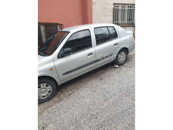 Sahibinden Renault Clio 1.4 RNA 2001 Model 