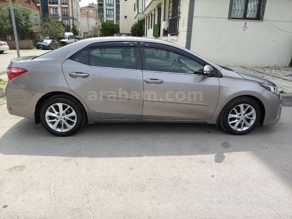 Sahibinden Toyota Corolla 1.4 D-4D Advance 2013 Model