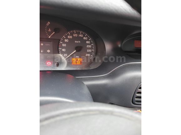 Sahibinden Renault Megane 1.4 RTA 2001 Model