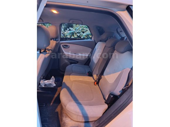 Sahibinden Renault Captur 0.9 Touch 2013 Model