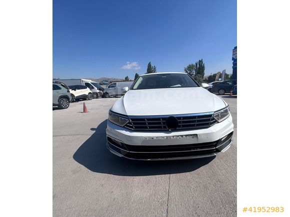 DENİZ VERA OTO'DAN PASSAT 121.376 KM PLAKALI-RUHSATLI