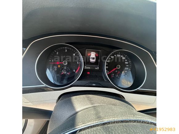 DENİZ VERA OTO'DAN PASSAT 121.376 KM PLAKALI-RUHSATLI