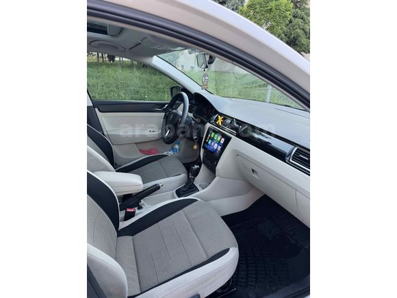 Sahibinden Skoda Rapid 1.6 CR TDI Spaceback Elegance 2015 Model 