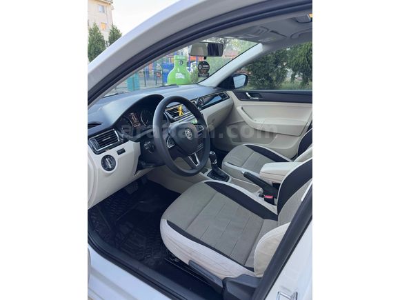 Sahibinden Skoda Rapid 1.6 CR TDI Spaceback Elegance 2015 Model 