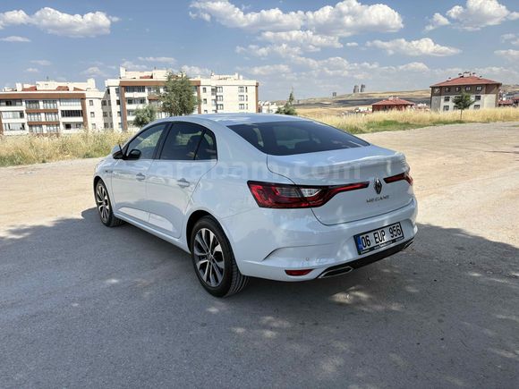 Gsr2 Megane 1.3 TCe Icon 2024  