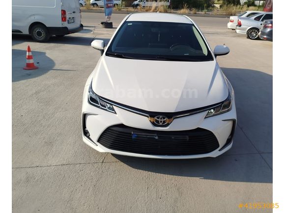 DENİZ VERA OTO'DAN DÜŞÜK KM'Lİ COROLLA