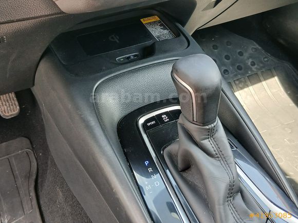 DENİZ VERA OTO'DAN DÜŞÜK KM'Lİ COROLLA