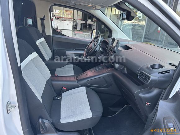 Cam tavanlı servis bakımlı 
