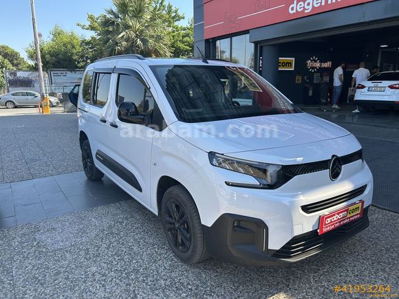 Cam tavanlı servis bakımlı 