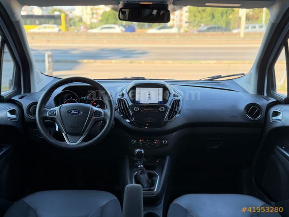 2022 TOURNEO COURİER 1.5TDCİ TİTANİUM PLUS / 56.000 KM