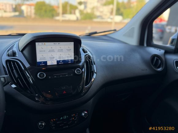 2022 TOURNEO COURİER 1.5TDCİ TİTANİUM PLUS / 56.000 KM