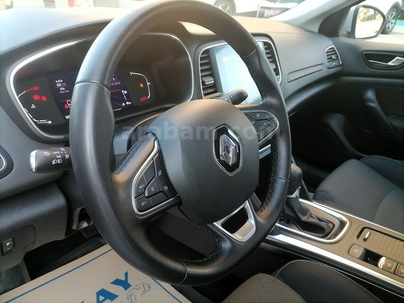 HATASIZ BOYASIZ 2024 MODEL RENAULT MEGANE 1.3 TCE TOUCH PLUS