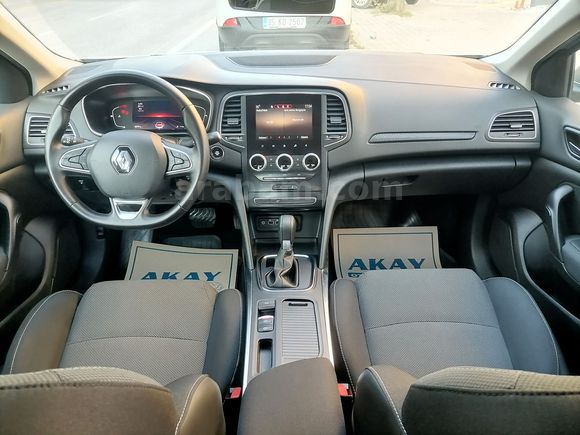 HATASIZ BOYASIZ 2024 MODEL RENAULT MEGANE 1.3 TCE TOUCH PLUS
