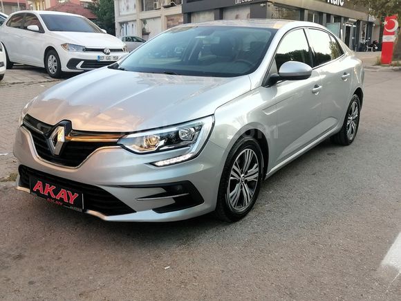 HATASIZ BOYASIZ 2024 MODEL RENAULT MEGANE 1.3 TCE TOUCH PLUS