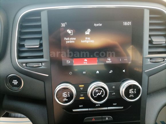HATASIZ BOYASIZ 2024 MODEL RENAULT MEGANE 1.3 TCE TOUCH PLUS