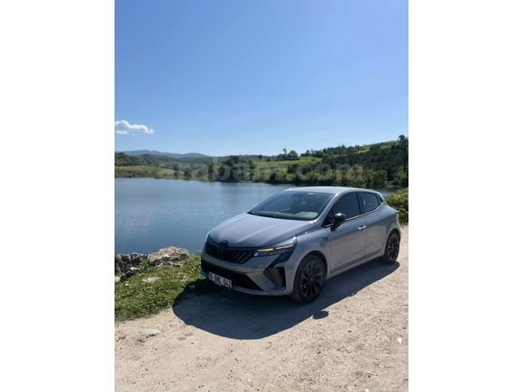 Sahibinden Renault Clio 1.0 TCe Techno Esprit Alpine 2024 Model 