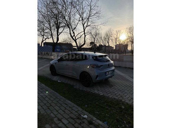 Sahibinden Renault Clio 1.0 TCe Techno Esprit Alpine 2024 Model 