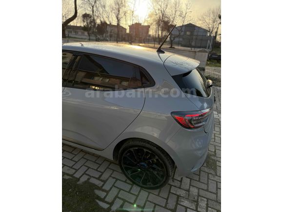 Sahibinden Renault Clio 1.0 TCe Techno Esprit Alpine 2024 Model 