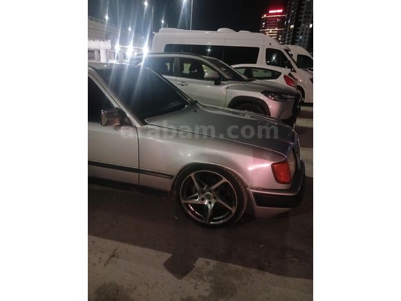 Sahibinden Mercedes - Benz 230 E 1985 Model
