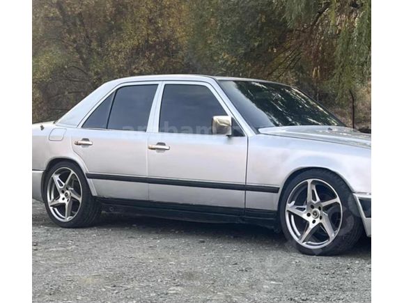 Sahibinden Mercedes - Benz 230 E 1985 Model