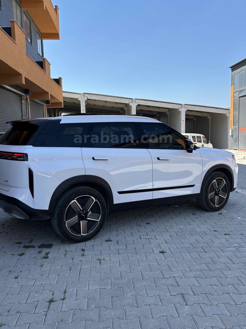 Galeriden Jaecoo J7 1.6 Evolve 2025 Model Yalova 6.001 km Beyaz 7