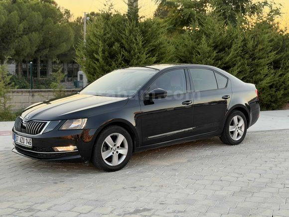  Skoda Octavia 1.6 TDI-otomatik 2018 Model 