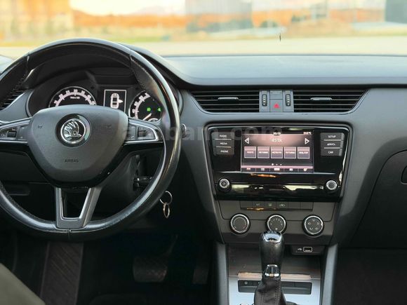  Skoda Octavia 1.6 TDI-otomatik 2018 Model 