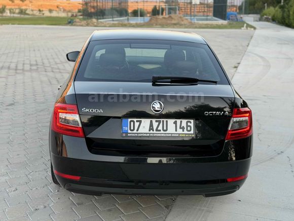  Skoda Octavia 1.6 TDI-otomatik 2018 Model 